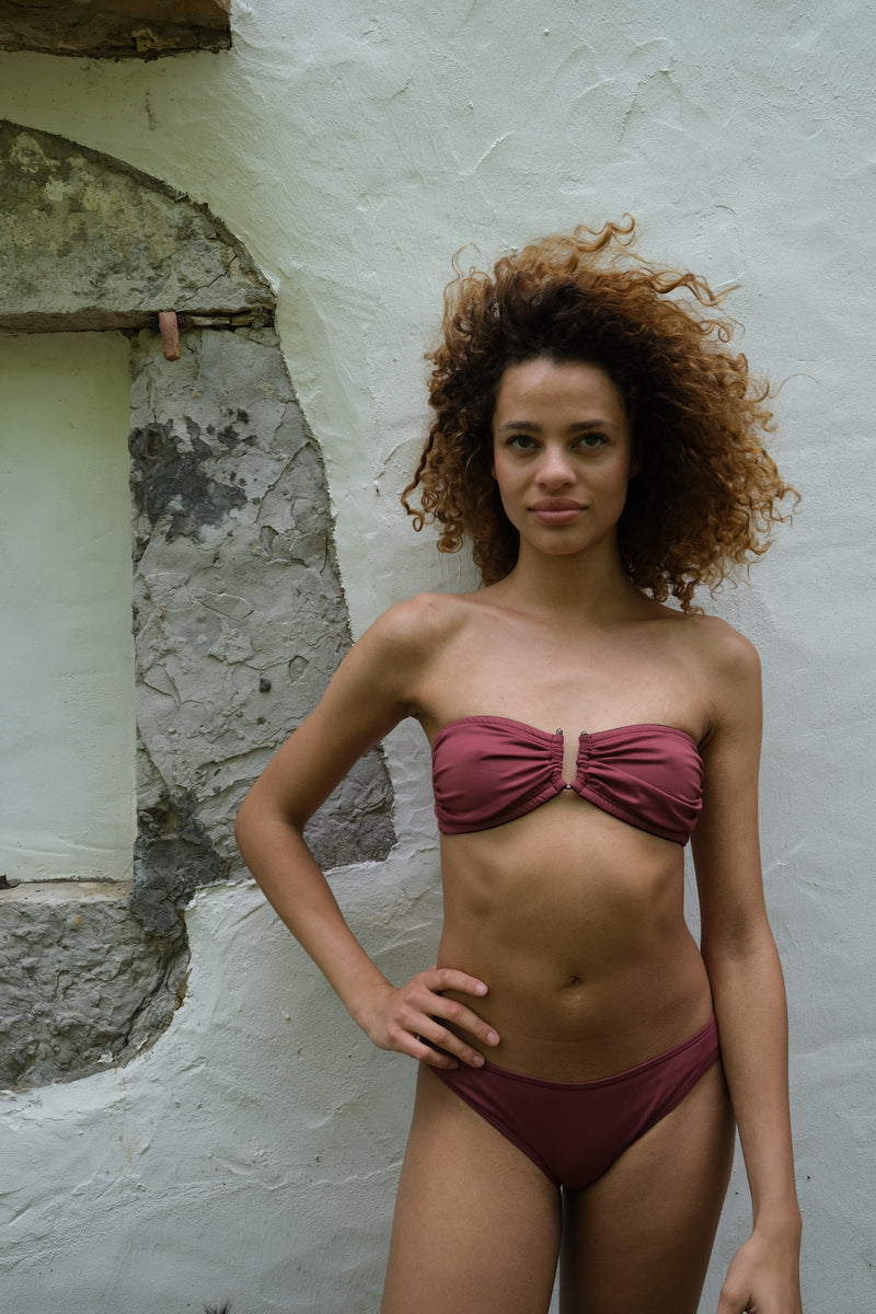 PUERTO VIEJO Bikini Top | Garnet Red