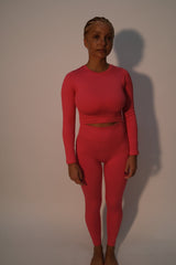 model wears ribbed pink leggings - prism2 london
