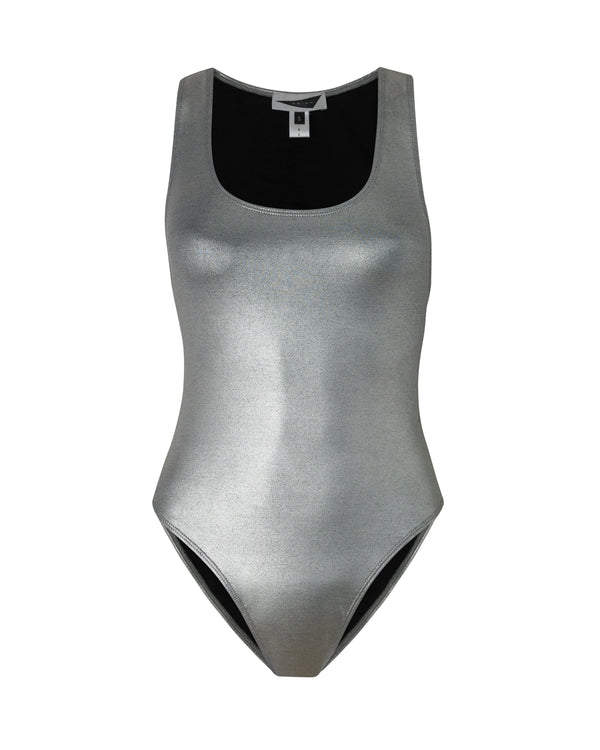LOS ANGELES - Silver. Drawing from retro styles and inspired by the sunny California state, this Los Angeles one-piece cuts an ultra-smooth silhouette. Suitable for all body types. 